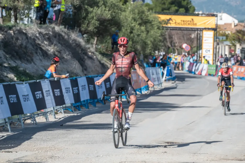 Trofeo Rafa Valls Ganador Yorben Lauryssen