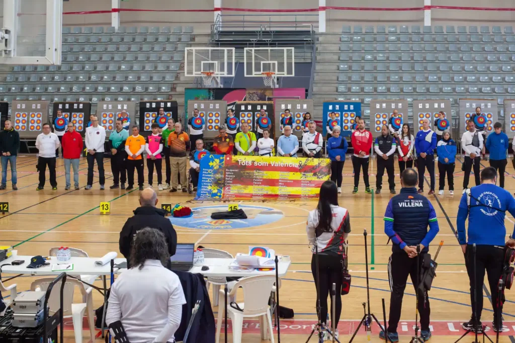 Iberpapel Patrocina al Club Deportivo Santa Lucía homenaje DANA